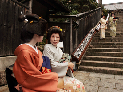 7/14（日）は芸妓さんの浴衣会があります！